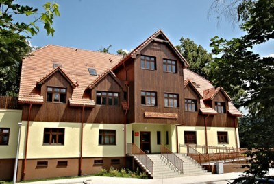 Budynek siedziby Nadleśnictwa Śnieżka w Kowarach