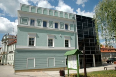 Budynek Centrum Integracji i Tradycji Miasta w Kowarach
