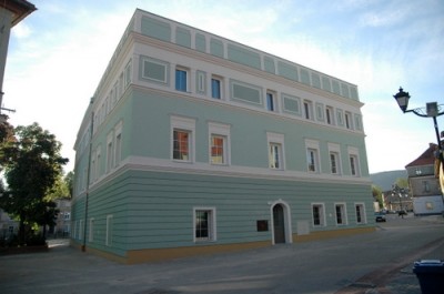 Budynek Centrum Integracji i Tradycji Miasta w Kowarach