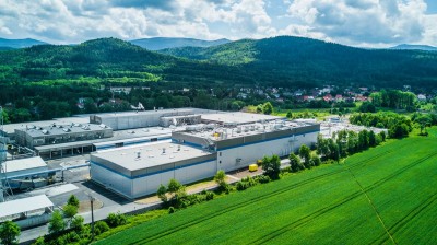 Hala produkcyjna fabryki papieru WEPA Professional w Piechowicach