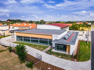 Budowa przyszkolnego basenu wraz z wyposażeniem w Witoszowie Dolnym
