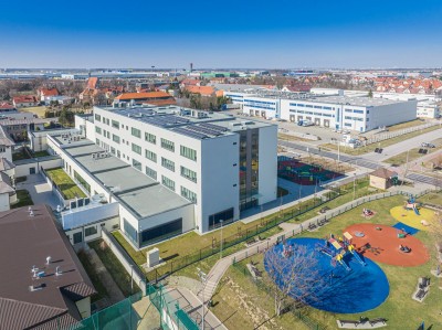 Rozbudowa budynku szkoły w Bielanach Wrocławskich