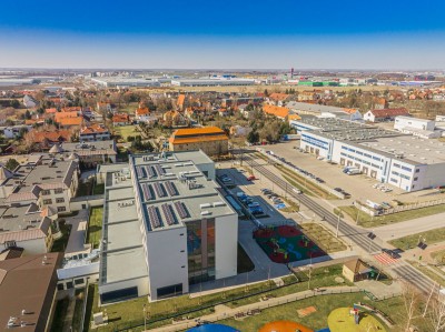 Rozbudowa budynku szkoły w Bielanach Wrocławskich