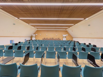 Przebudowa budynku Małej Stajni pod nowe centrum edukacyjne z salą multimedialną